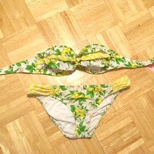Lemon 🍋 print VS Bandeau Bikini